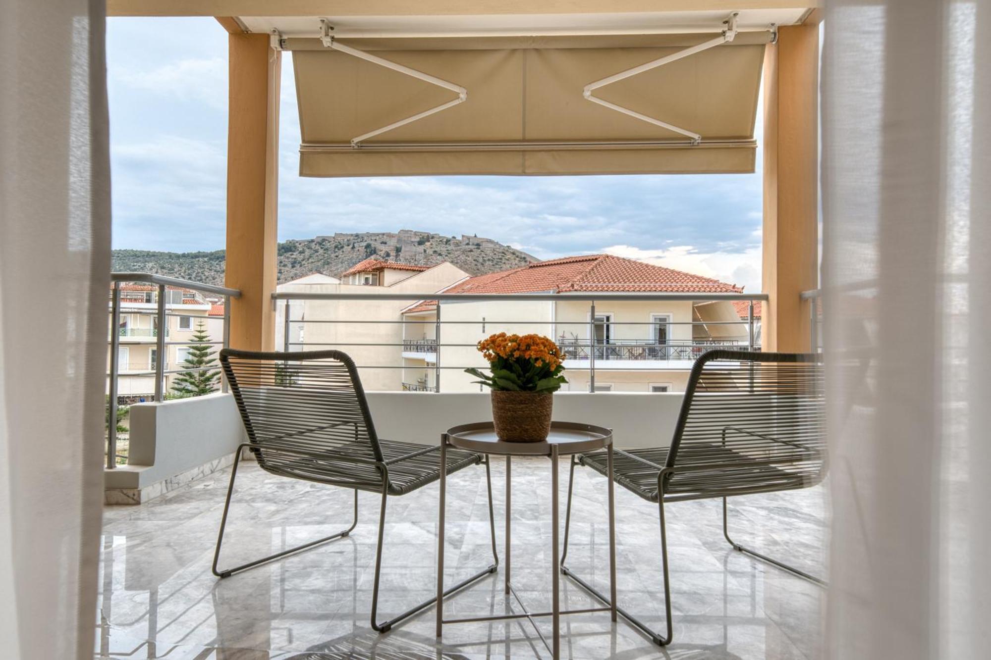 Living In Nafplio Avantgarde Apartment Экстерьер фото